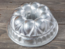 Load image into Gallery viewer, C'est si bon- ironstone basin filled with tart pans