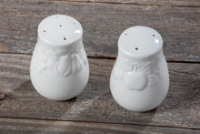 Load image into Gallery viewer, Farmhouse Kitchen Roundup- countertop metal basket w/kitchen tools