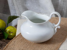 Load image into Gallery viewer, Pope Gosser-vintage creamer