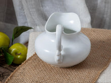 Load image into Gallery viewer, Pope Gosser-vintage creamer