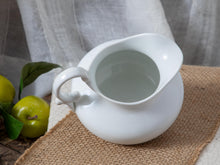 Load image into Gallery viewer, Pope Gosser-vintage creamer
