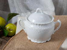 Load image into Gallery viewer, Victorian Sweet- vintage lidded sugar bowl