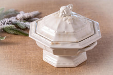 Load image into Gallery viewer, Red Cliff- grape pattern vegetable tureen