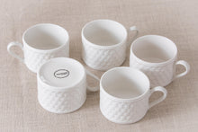 Load image into Gallery viewer, Wicker White- Maddock's American China serving bowl w/Oneida Basketweave cups