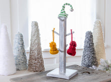 Load image into Gallery viewer, Woodland Creatures- festive coffee mugs