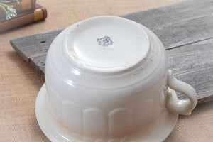 Cornwall- ironstone chamber pot